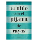 El niño con pijama a rayas